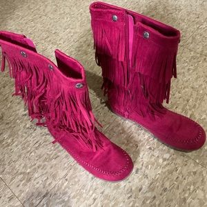 Magenta fringe boots...girls size 4